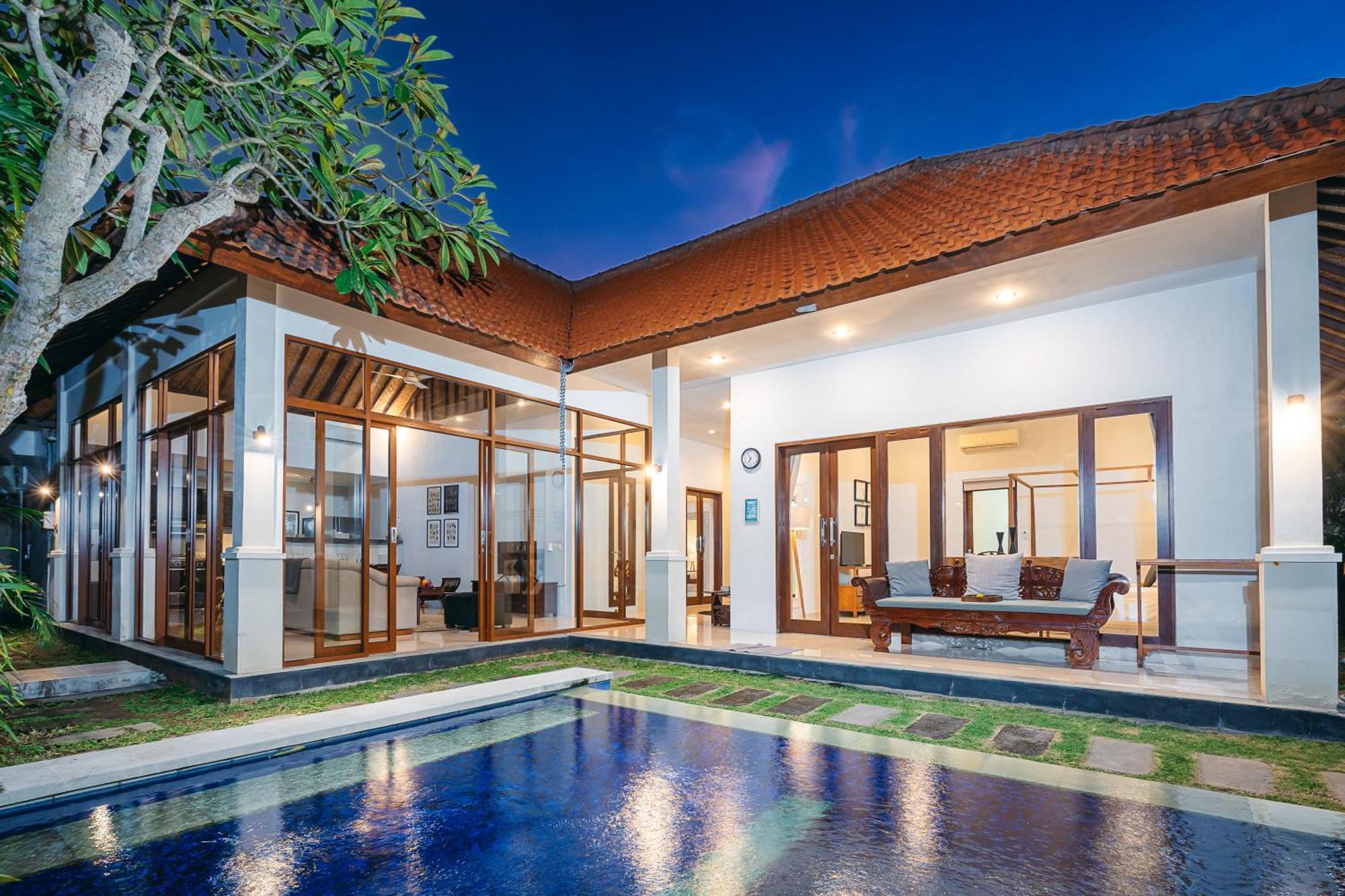 Mahayana Villa Batu Belig - Close To The Beach チャングー エクステリア 写真