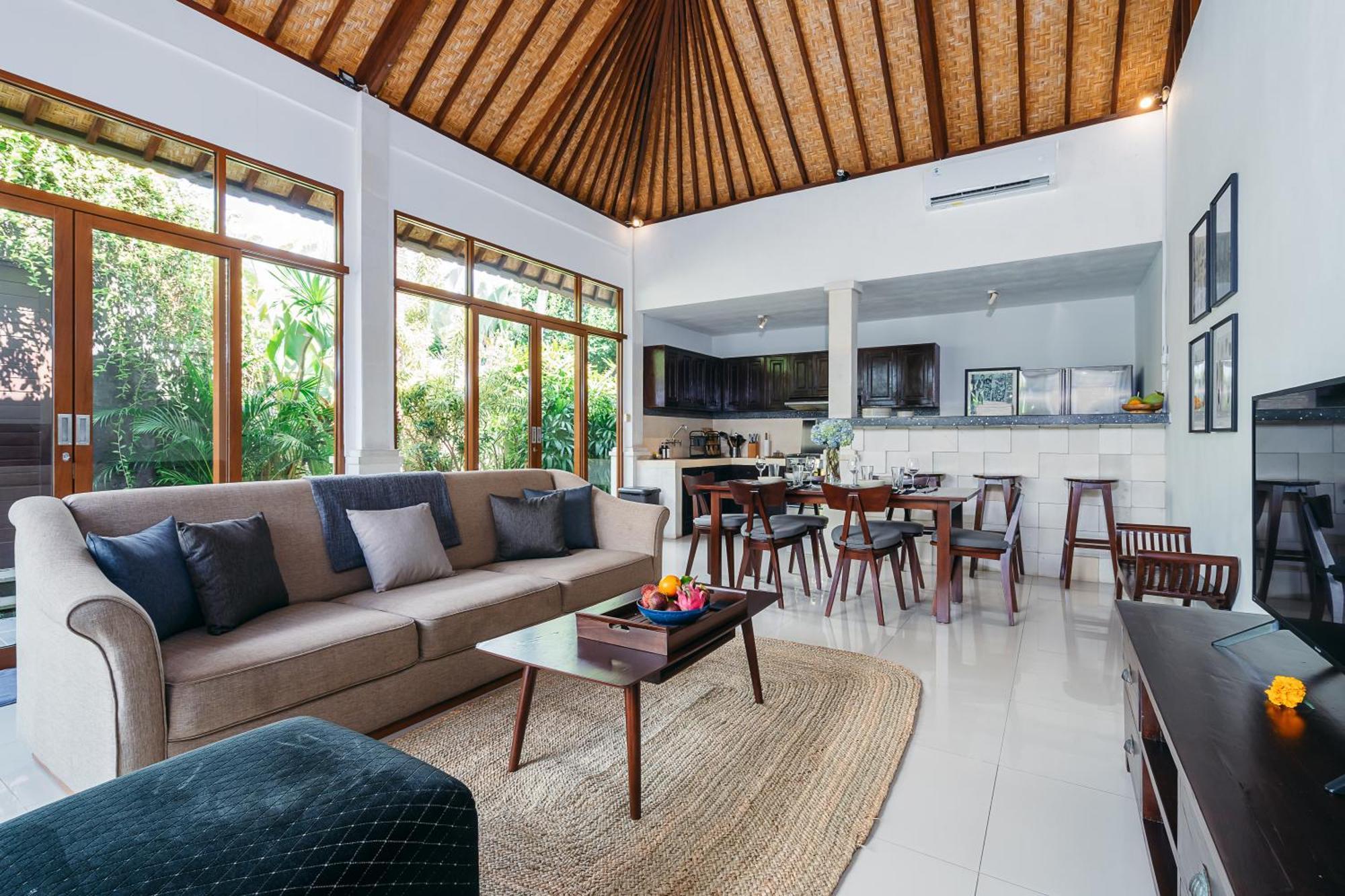 Mahayana Villa Batu Belig - Close To The Beach チャングー エクステリア 写真